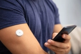Glucose monitor without finger pricks! The best pain-free options in 2026